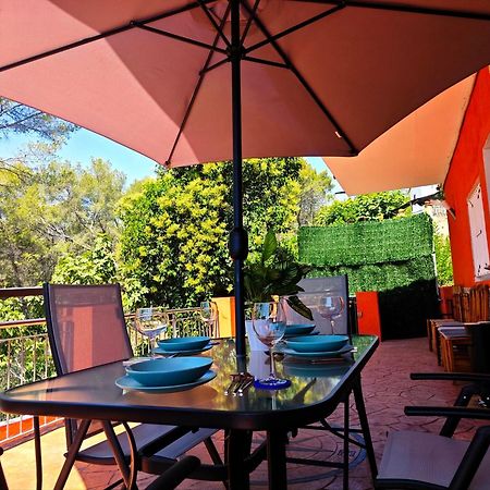 Relax House Barcelone Villa ซานต์ เอสเตเว เซสโรวิเรส ภายนอก รูปภาพ