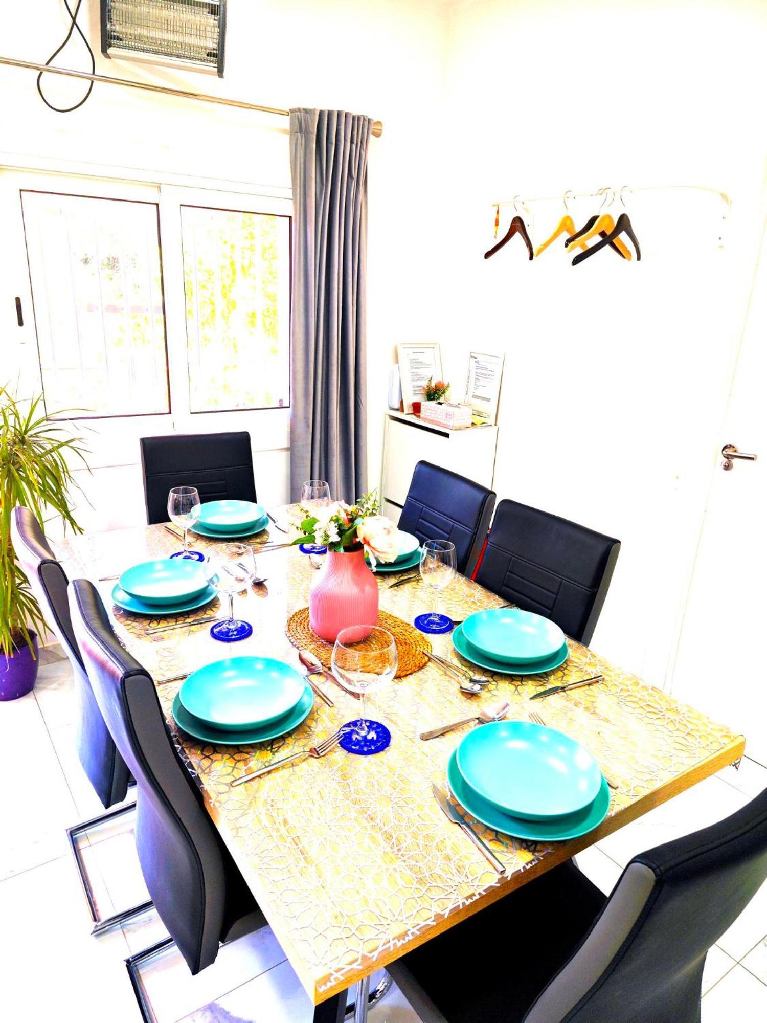 Relax House Barcelone Villa ซานต์ เอสเตเว เซสโรวิเรส ภายนอก รูปภาพ
