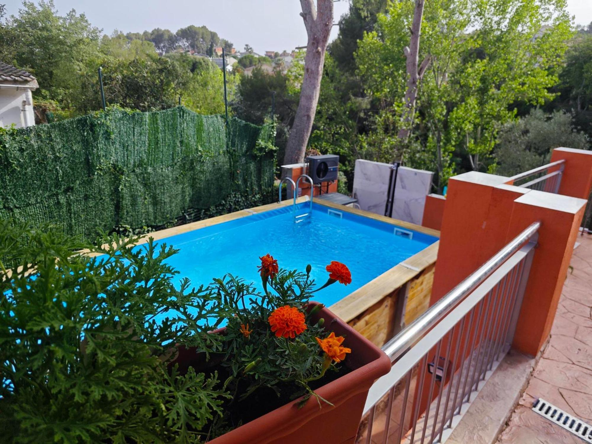Relax House Barcelone Villa ซานต์ เอสเตเว เซสโรวิเรส ภายนอก รูปภาพ