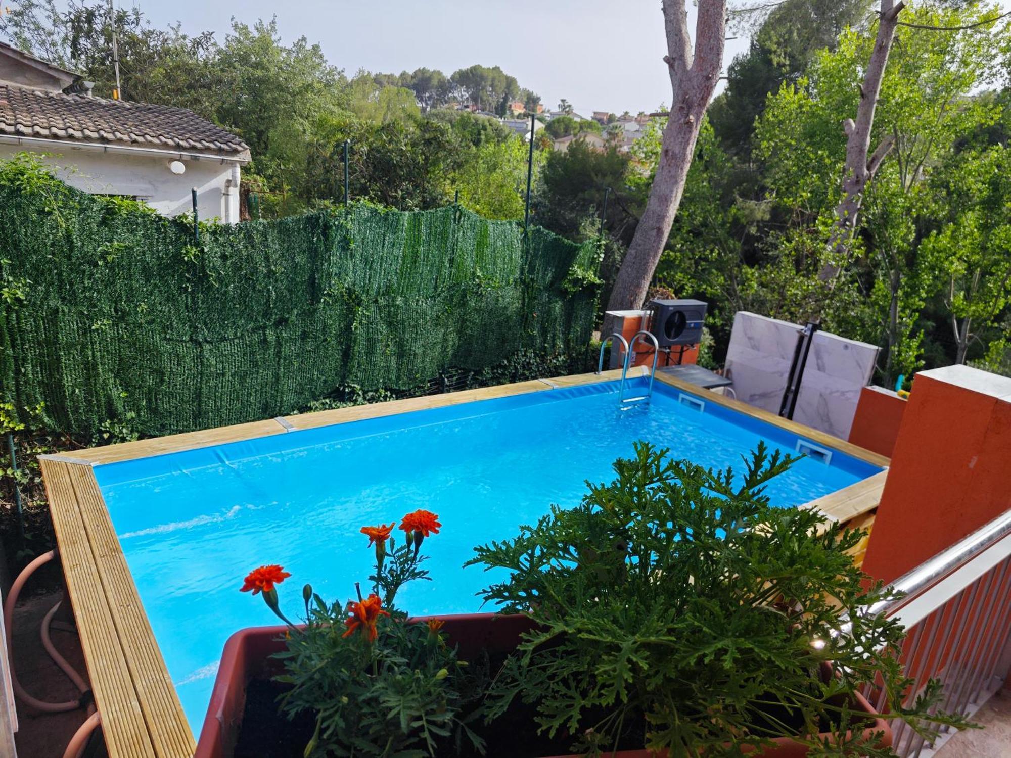Relax House Barcelone Villa ซานต์ เอสเตเว เซสโรวิเรส ภายนอก รูปภาพ